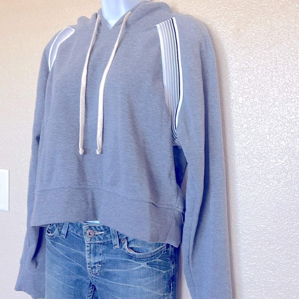 Cropped Hoodie Sweatshirt With Stripes NWOT